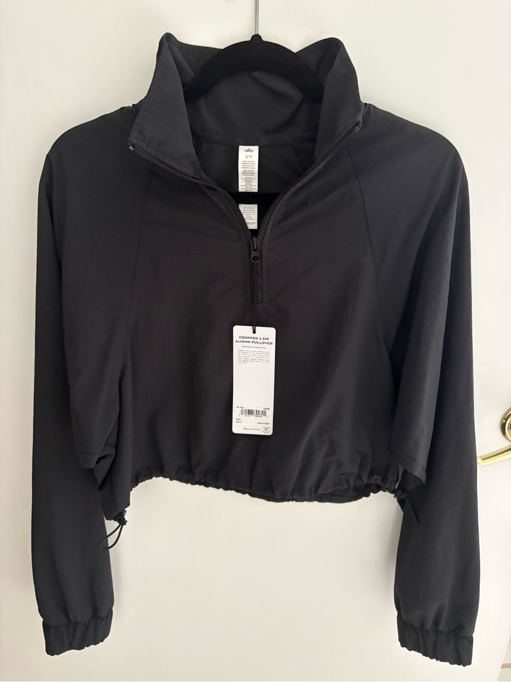 ALO Yoga Black Cropped Quarter-Zip Pullover